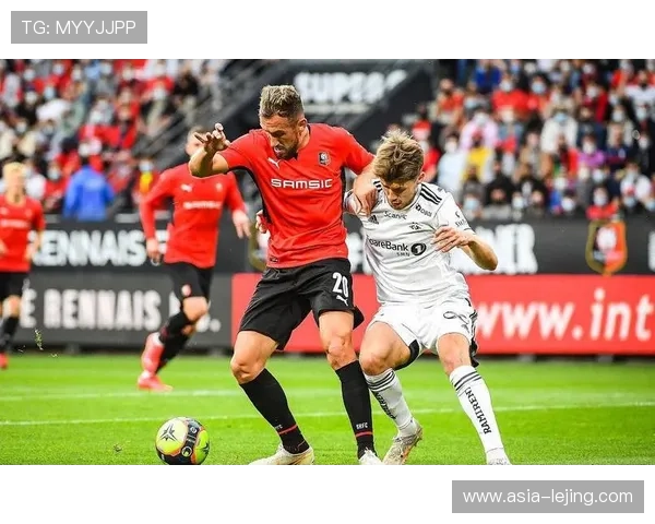 拜仁全场控球率占优,对手海登海姆长期被压制在半场。 拜仁全场控球率占优,对手海登海姆长期被压制在半场。