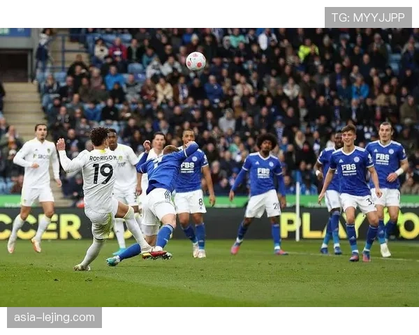 比利亚雷亚尔主场2-1战胜瓦伦西亚，黄色潜水艇稳居联赛第三冲击欧冠资格